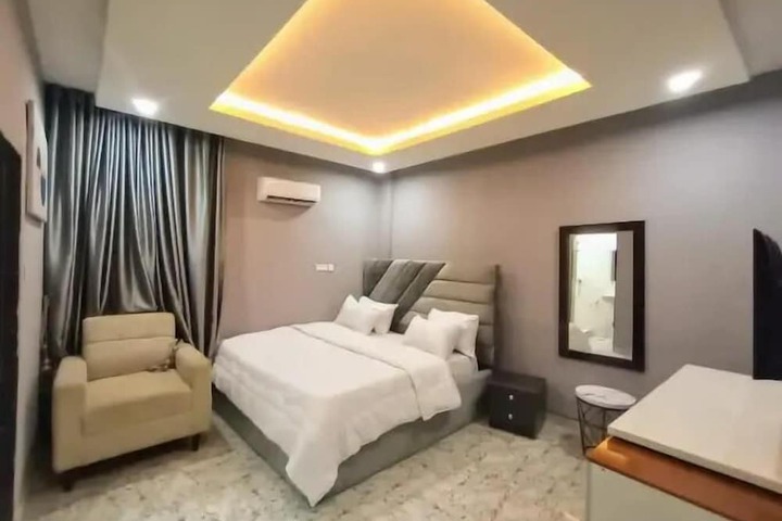 Room 7 of 39