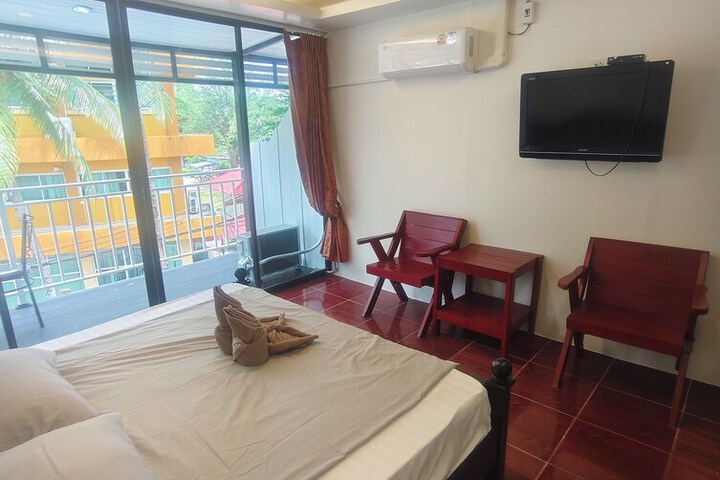 Room 8 of 55