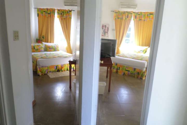 Room 12 of 84