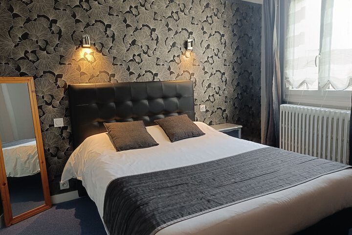 Room 5 of 22