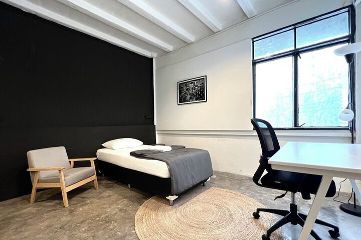 Room 28 of 41