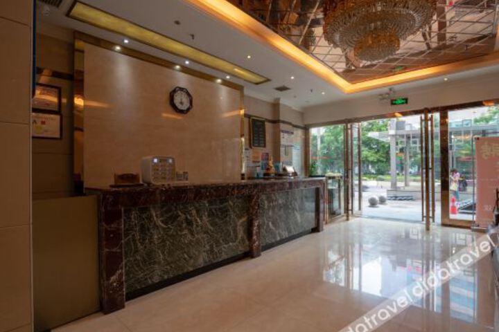 Hotel Interior 4 of 14