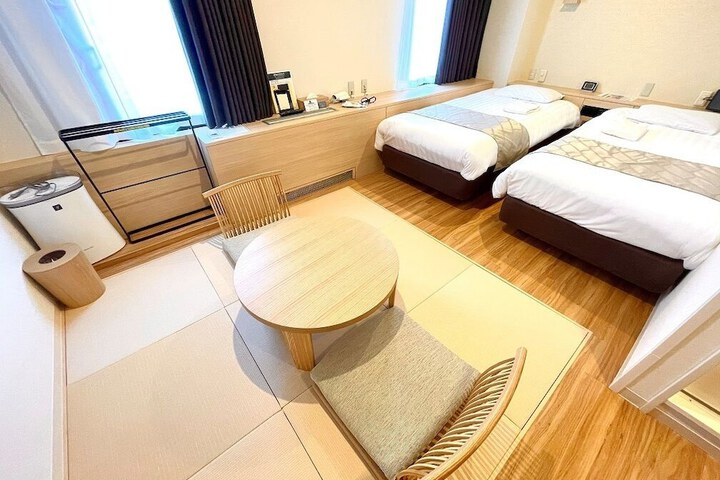 Room 14 of 87