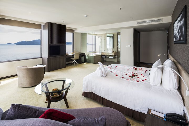 Room 21 of 140