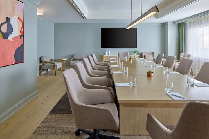 Meeting facility