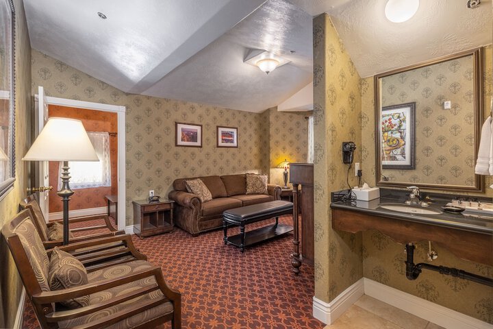 Room 16 of 56
