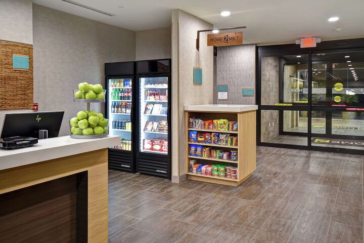 Snack bar