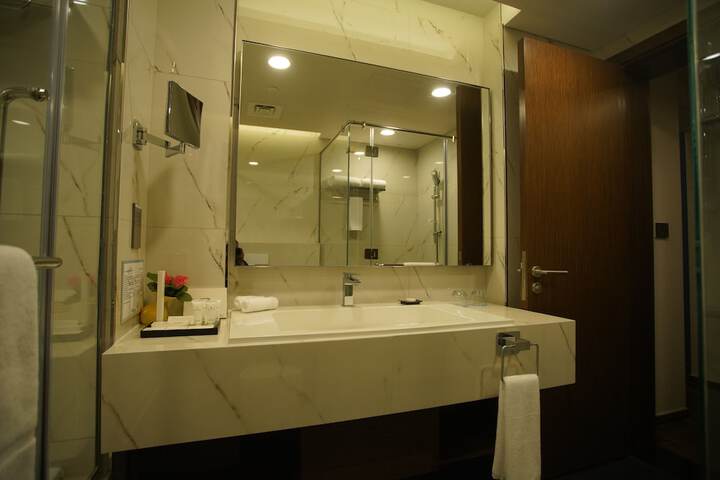 Room 22 of 54