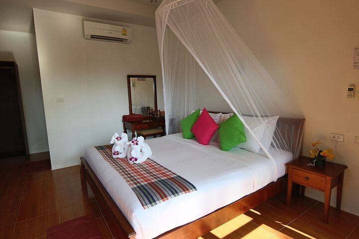 Room 8 of 81