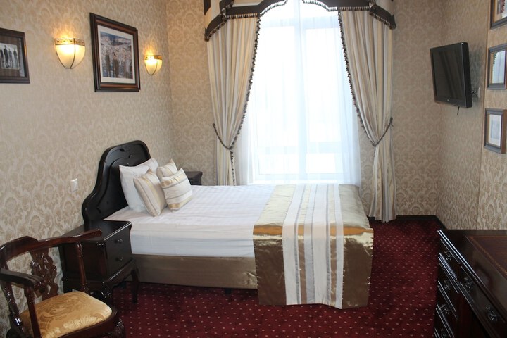 Room 22 of 120