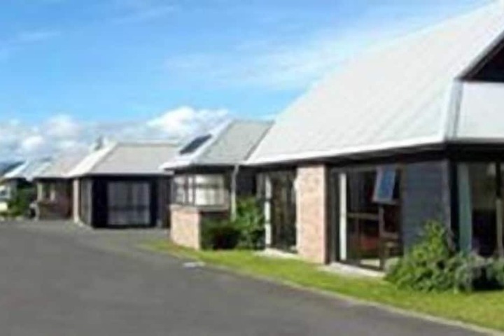 Exterior of Asure Kapiti Court Motel