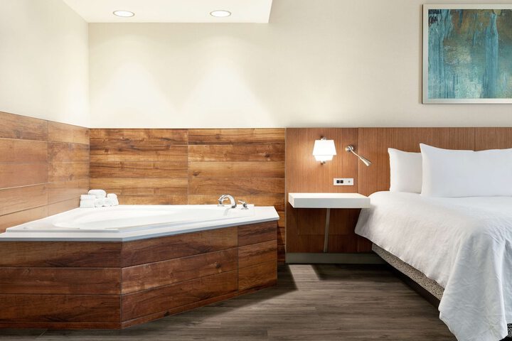 Room 22 of 40