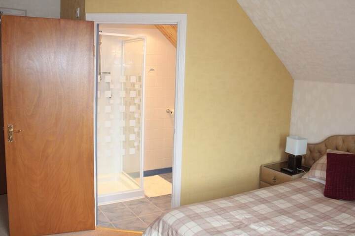 Room 7 of 15