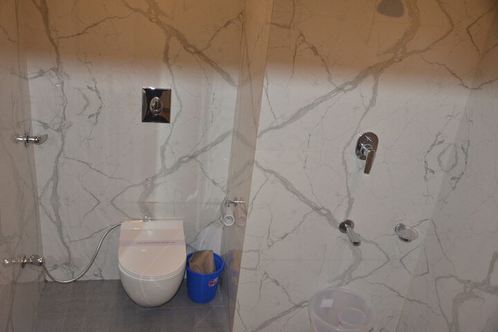 Room 18 of 23