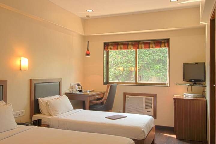 Room 2 of 23