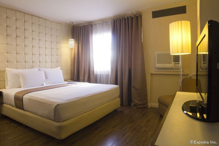 Room 14 of 26