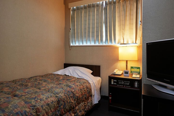 Room 35 of 81
