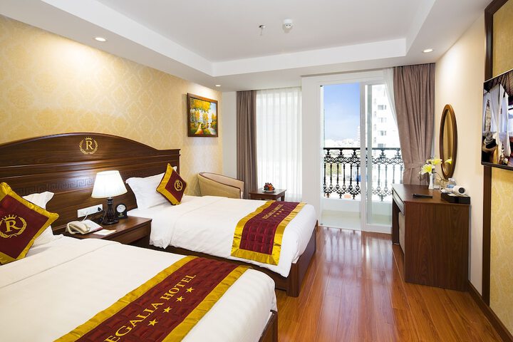 Room 14 of 73