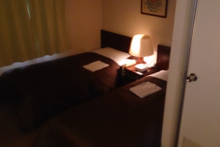 Room 5 of 44