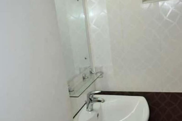 Clean Restrooms