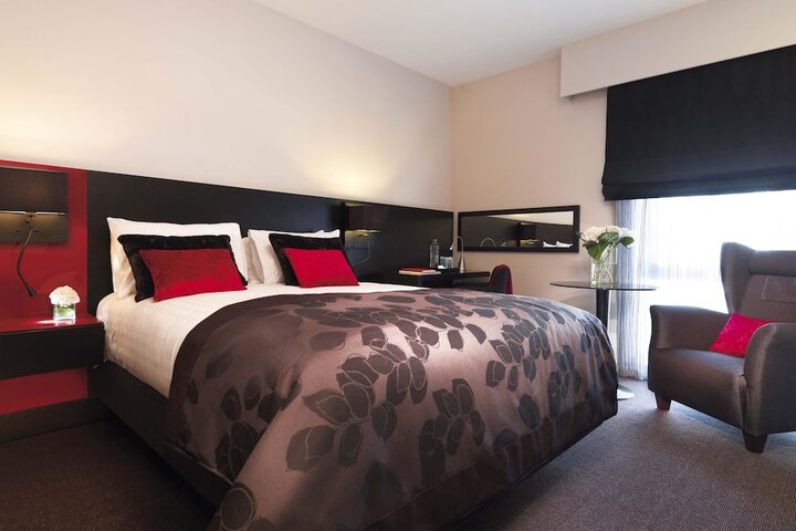 Room 4 of 69