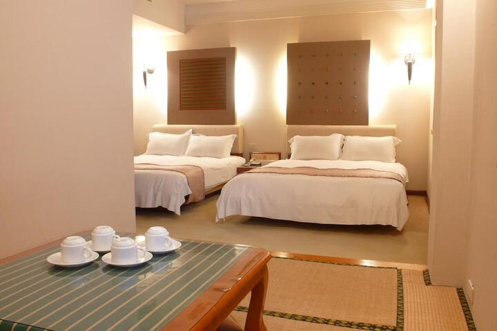 Room 10 of 48
