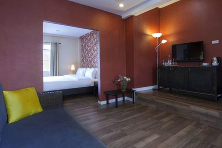 Room 8 of 21