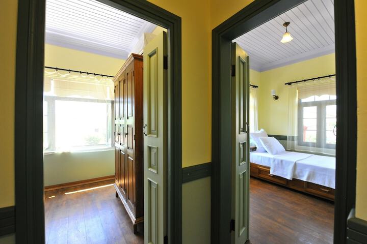Room 7 of 41