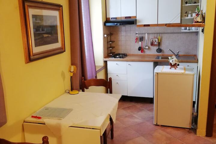 Room 8 of 62