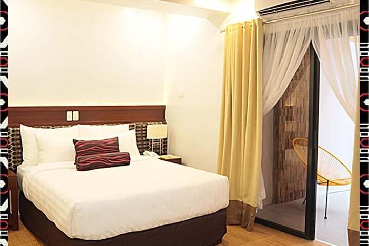 Room 3 of 11