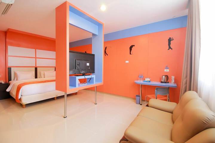 Room 21 of 53