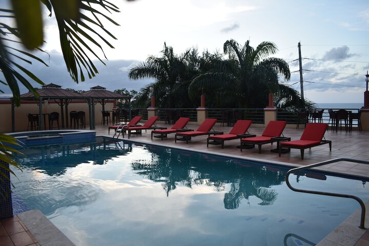 Pool 64 of 85