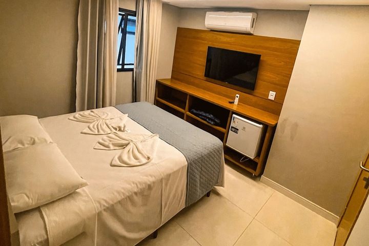 Room 5 of 25
