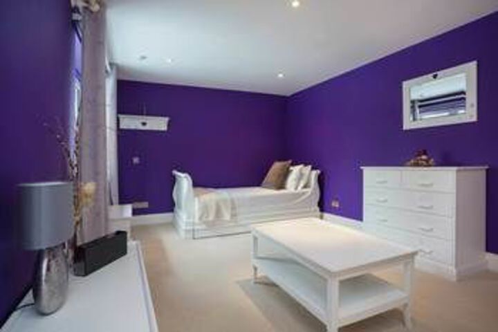 Room 12 of 43