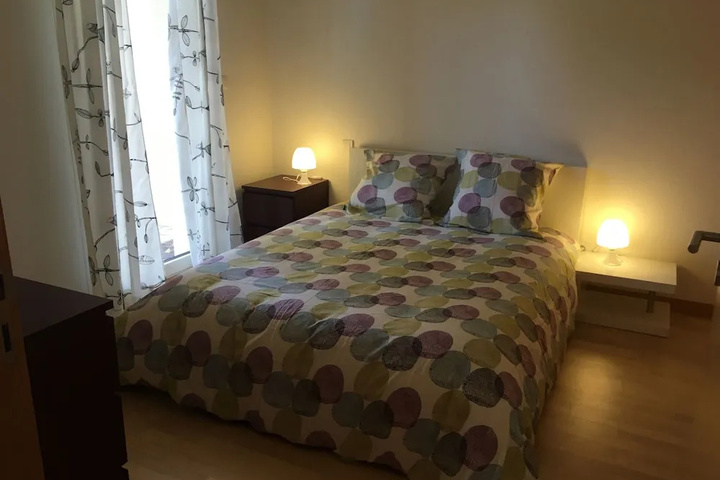 Room 2 of 9