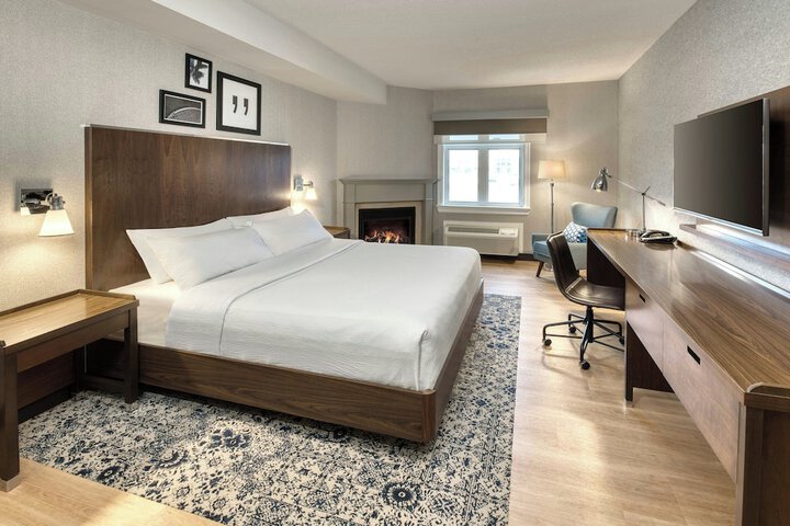 Room 30 of 72