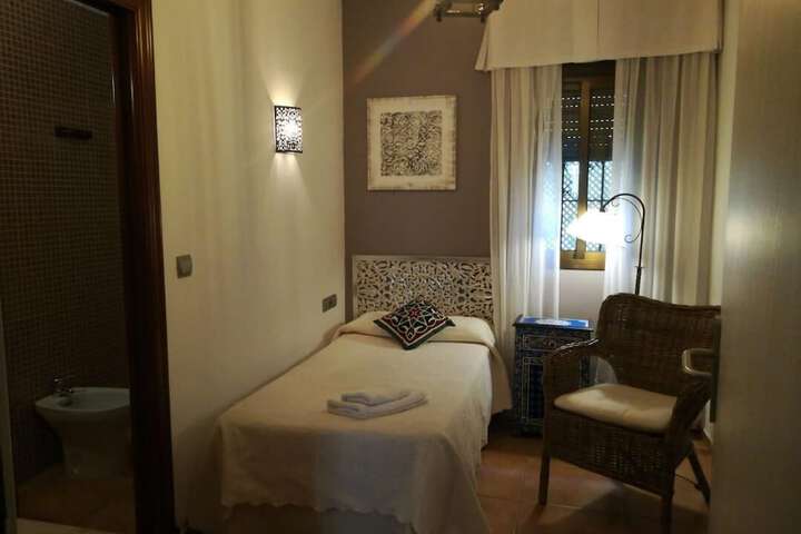 Room 5 of 37