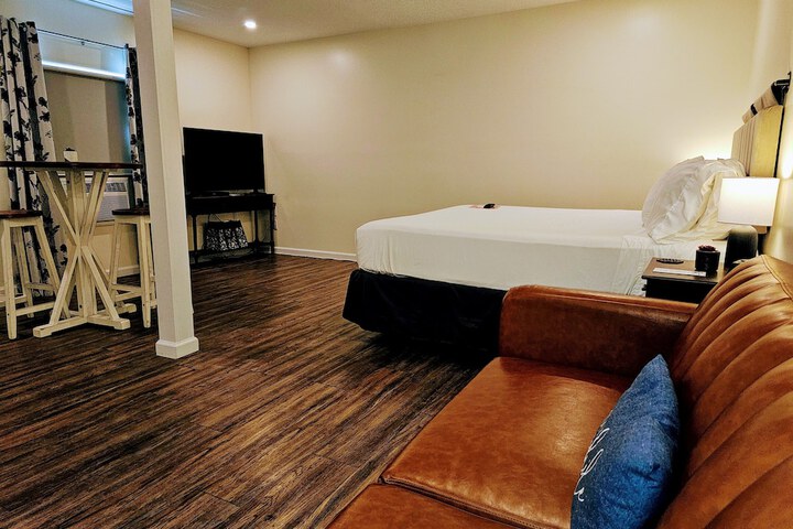Room 14 of 25