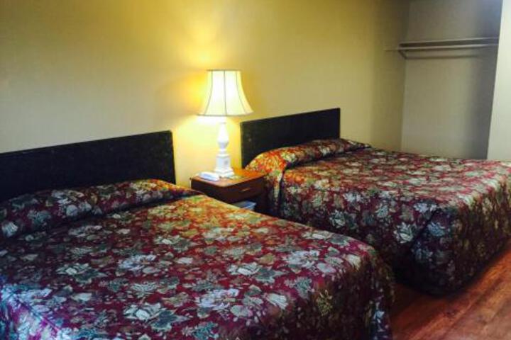 Room 3 of 8