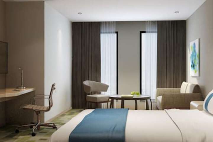 Room 4 of 42