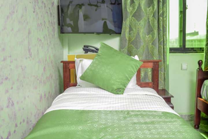 Room 2 of 19