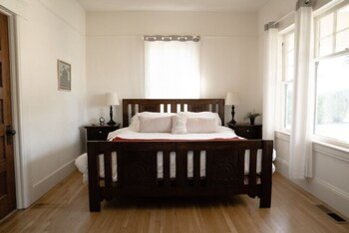 Room 17 of 32