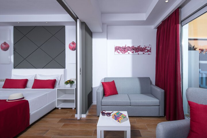 Room 66 of 195