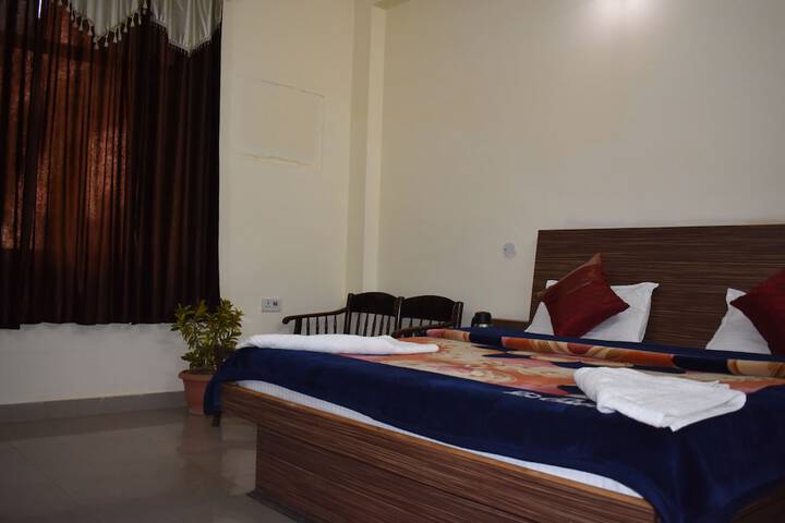 Room 6 of 22
