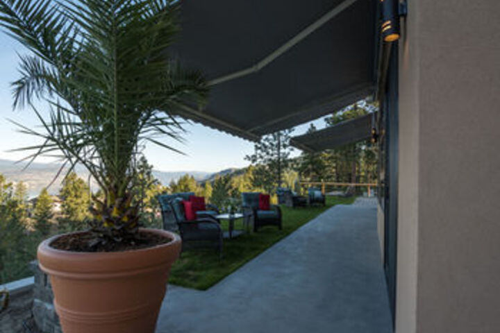 Terrace/Patio 24 of 33