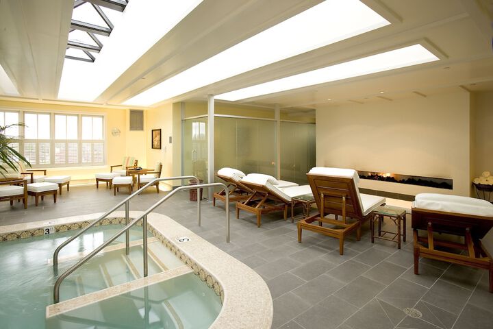 Spa 23 of 51
