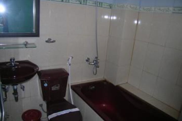 Room 10 of 71