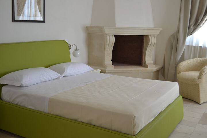 Room 15 of 65