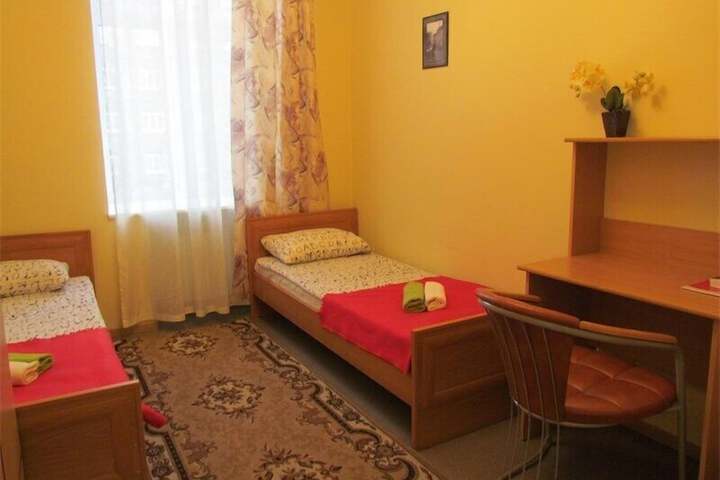 Room 10 of 44