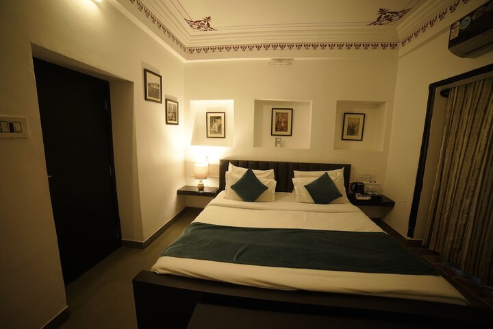 Room 20 of 65